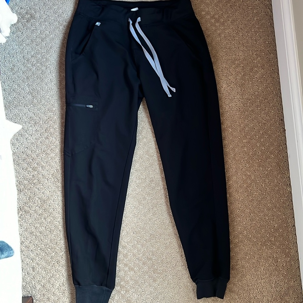 Figs brand women’s jogger pants